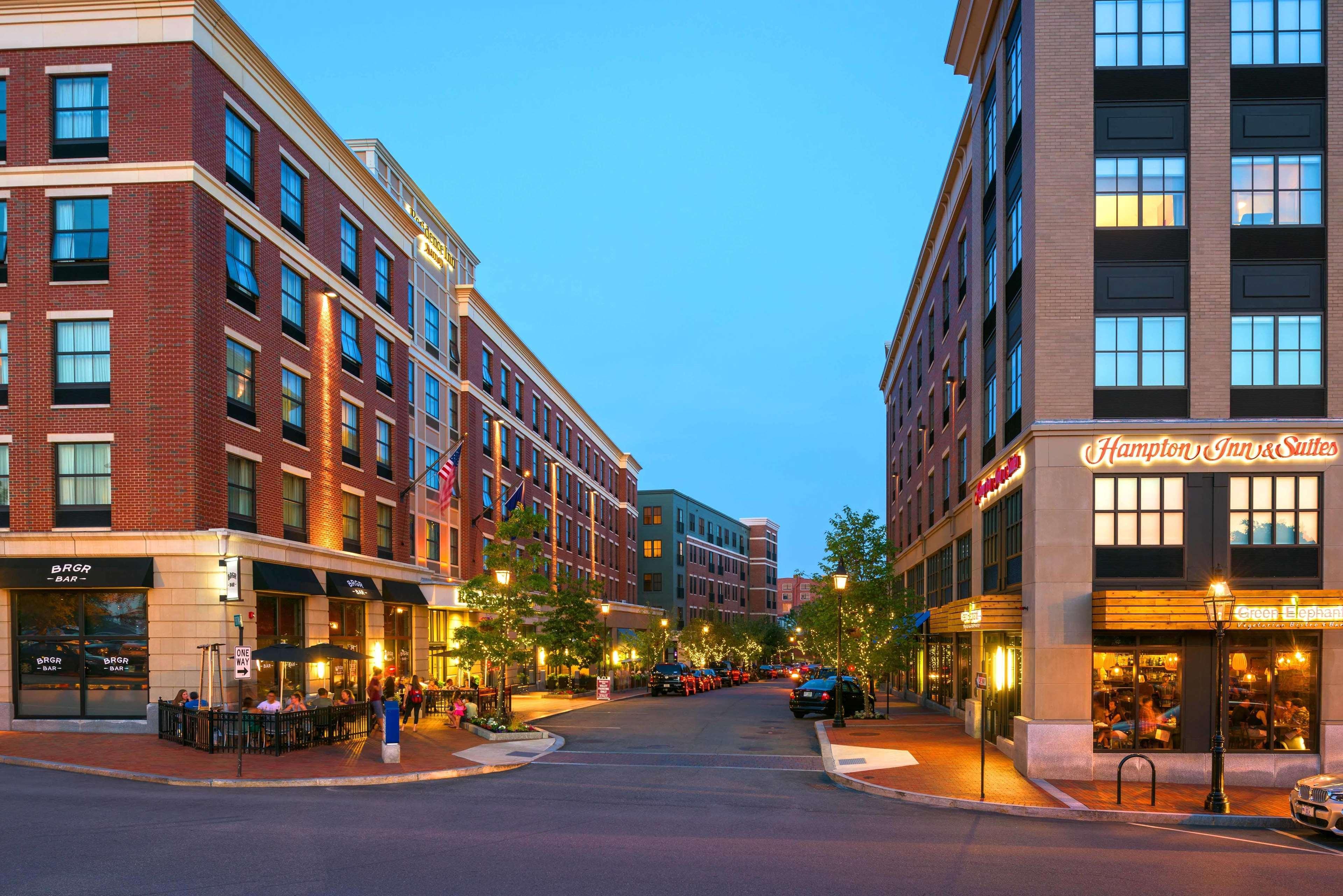 Hampton Inn & Suites Portsmouth Downtown Buitenkant foto