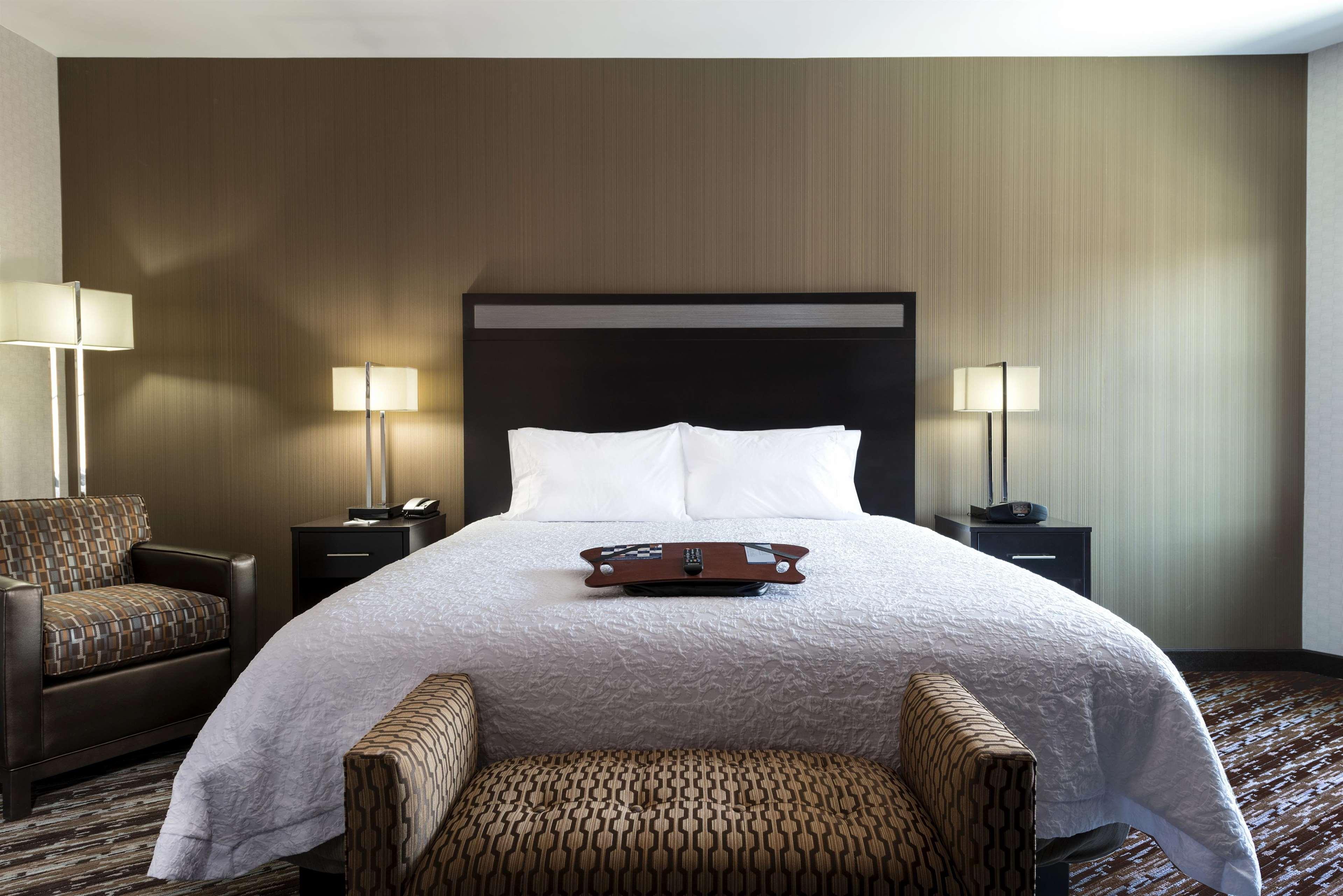 Hampton Inn & Suites Portsmouth Downtown Buitenkant foto