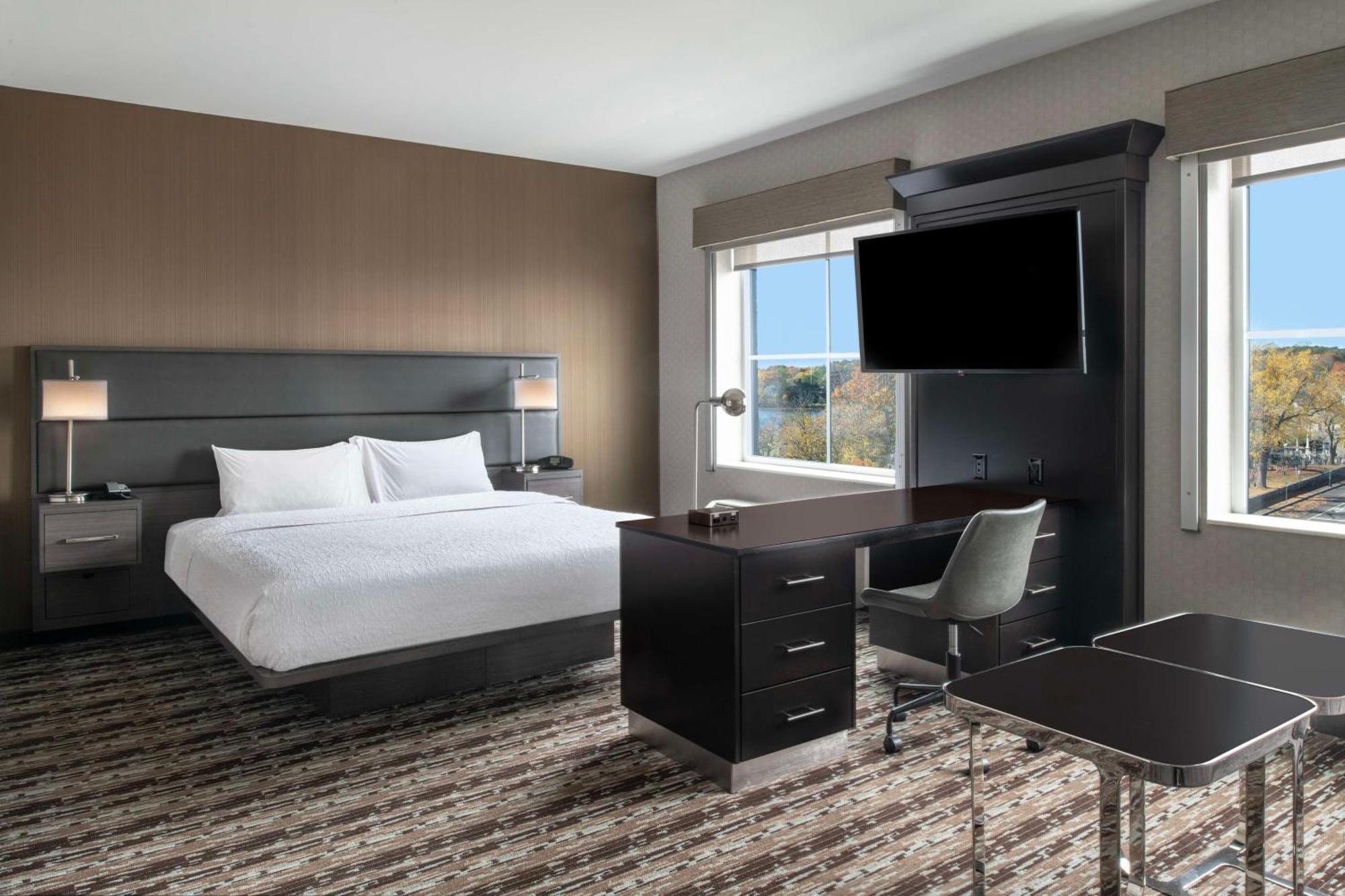 Hampton Inn & Suites Portsmouth Downtown Buitenkant foto