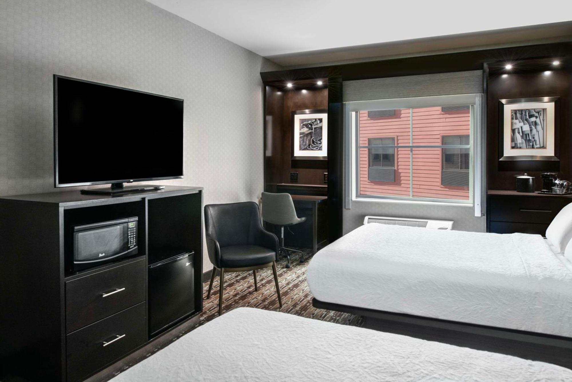 Hampton Inn & Suites Portsmouth Downtown Buitenkant foto