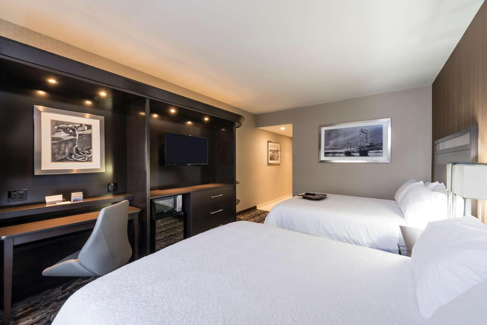 Hampton Inn & Suites Portsmouth Downtown Buitenkant foto