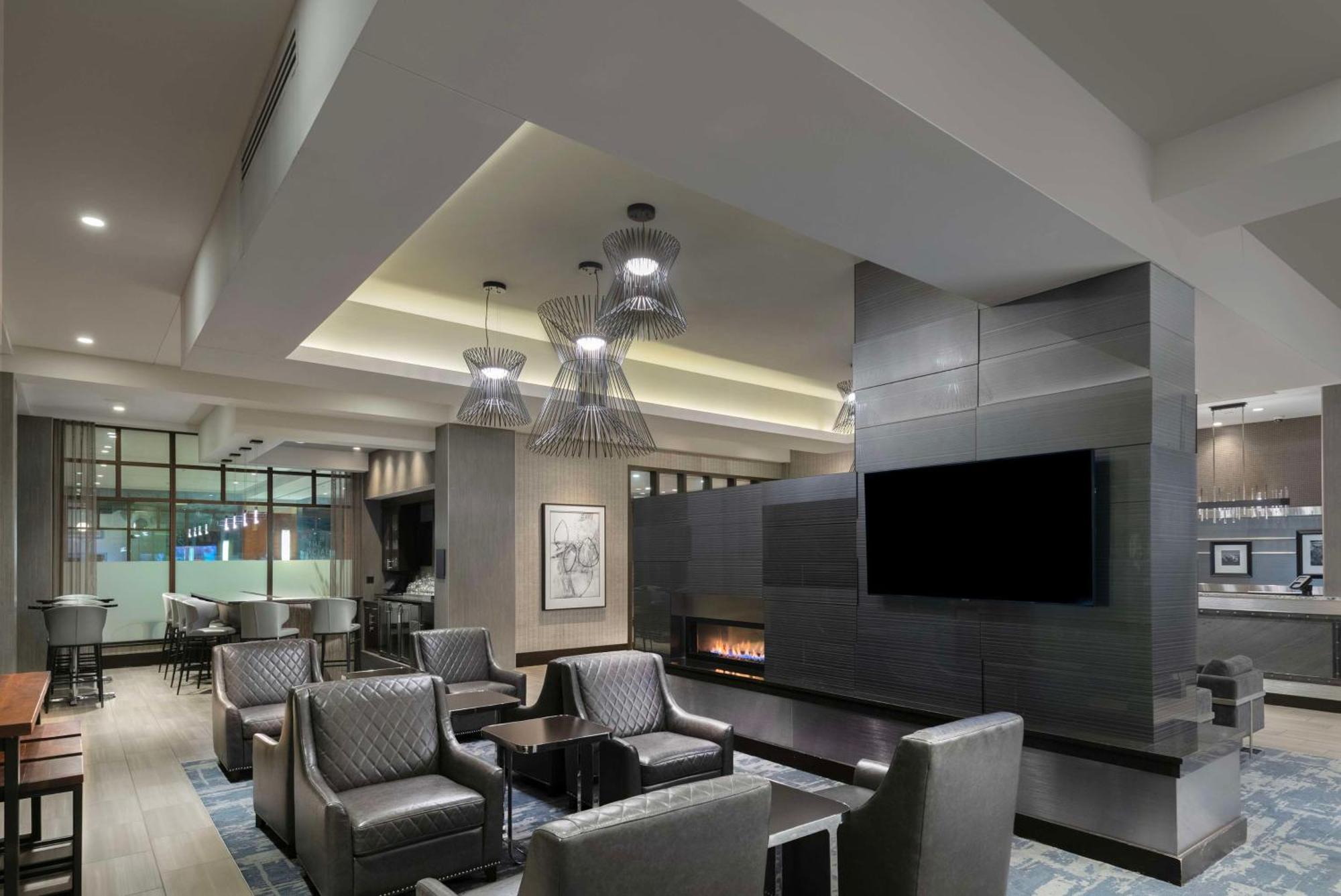 Hampton Inn & Suites Portsmouth Downtown Buitenkant foto